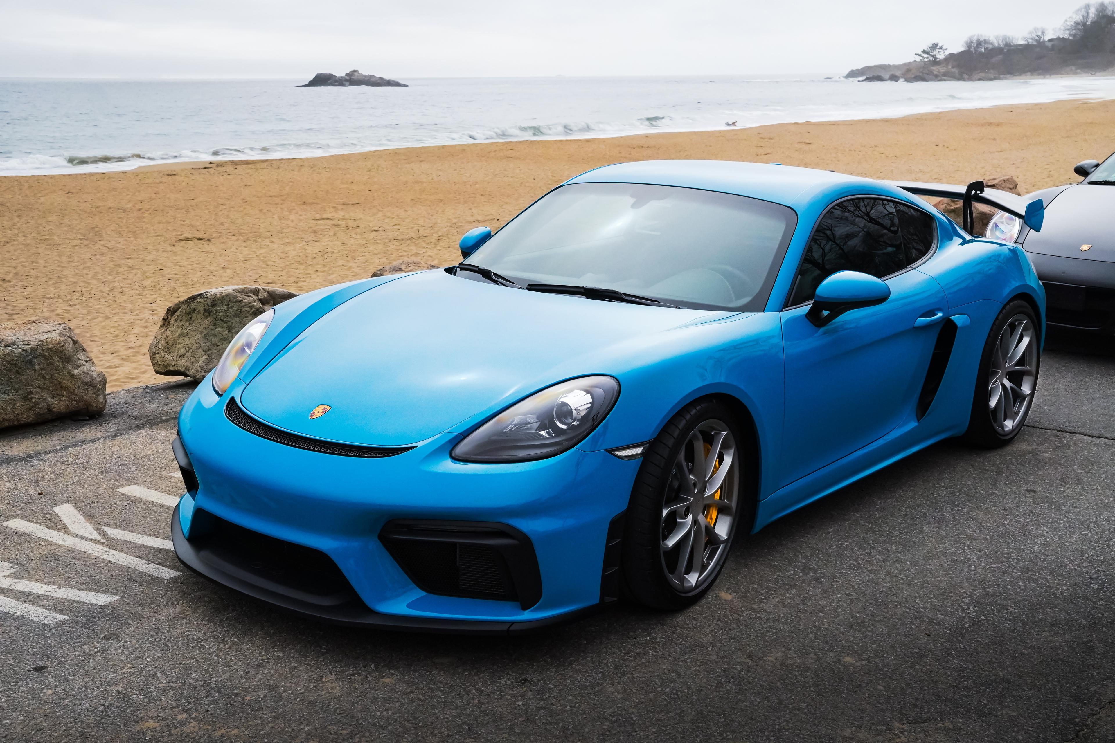 Capturing Perfect Moments with the Porsche GT4: A Journey in Automotive Photography
